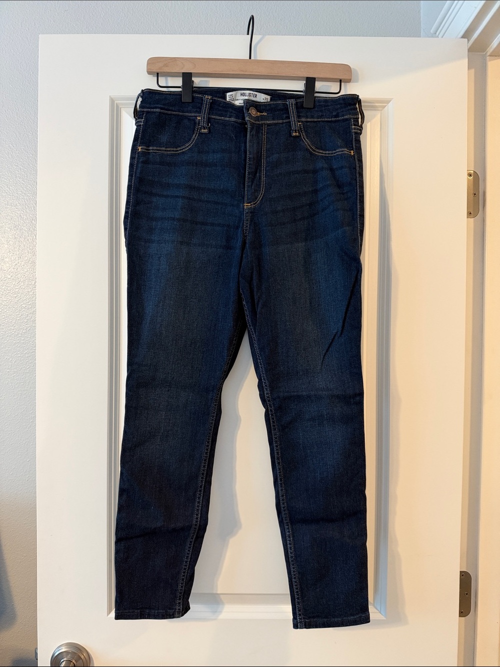 Hollister Women's Deep Indigo Skinny Jeans